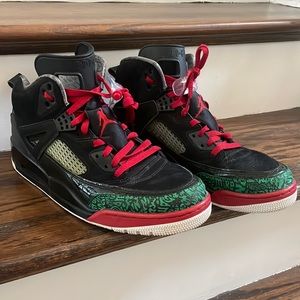 Jordan Spizike - Like New